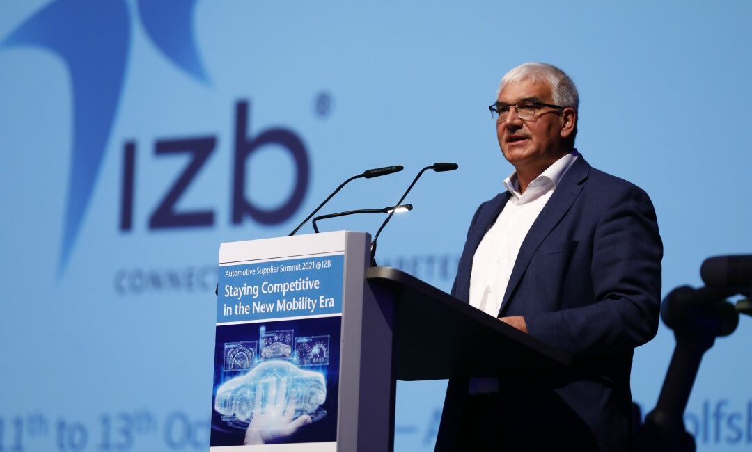 Wendelin Göbel, Vorstand der Wolfsburg AG, eröffnet die IZB 2021. Foto: offenblende